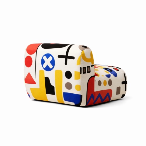 ATTACK of ART armchair